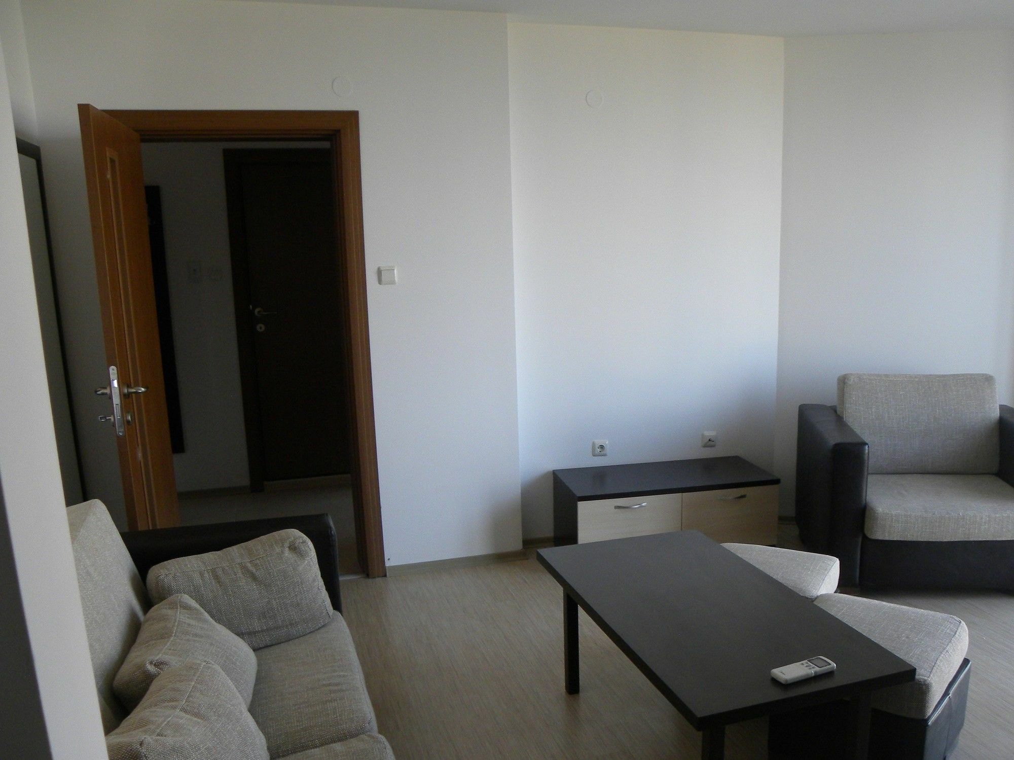 Apartcomplex New Tawn Obzor Luaran gambar